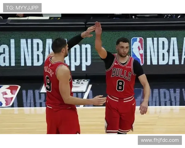 姚明被老马晃倒后奋发图强小杨也能通过努力提升球商 姚明被老马晃倒后奋发图强小杨也能通过努力提升球商